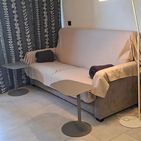 Gigaro Sylvabelle Design&seaview דירה