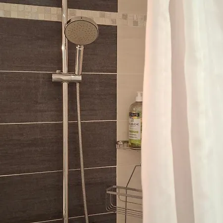 דירה Gigaro Sylvabelle Design&seaview לה קרואה-ואלמר